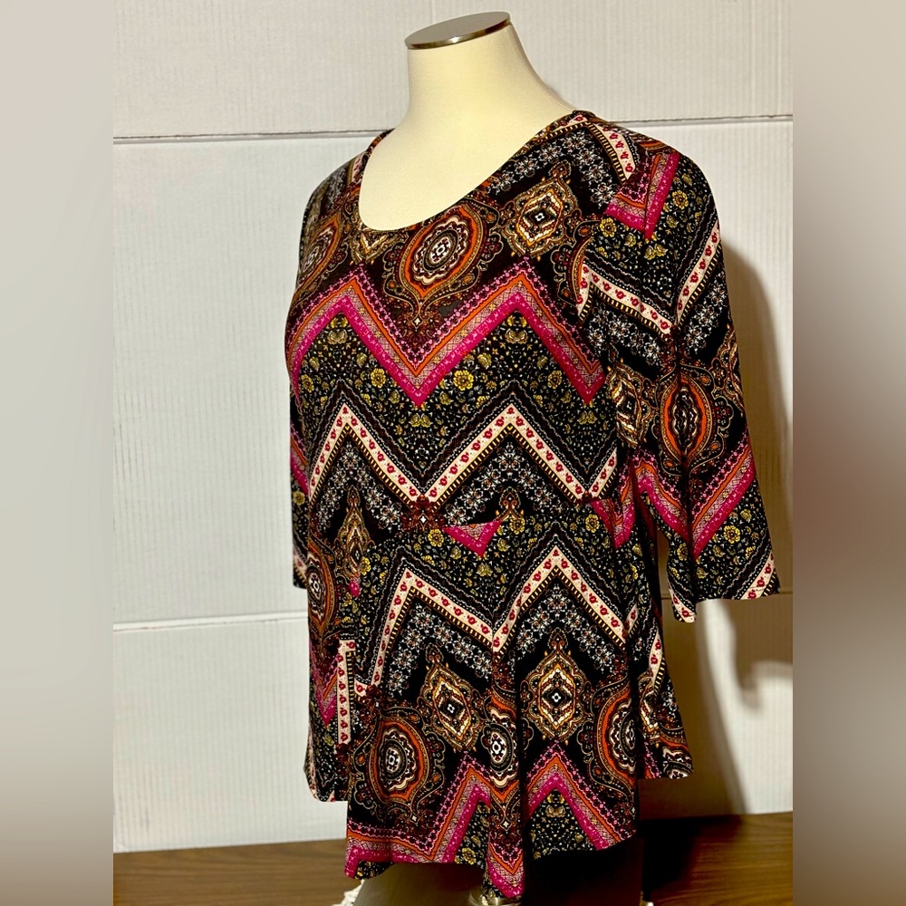 Coco’s CloZet 2X Boho paisley print Uneven hem 28” to 30”L 21” p2p 3/4 sleeves